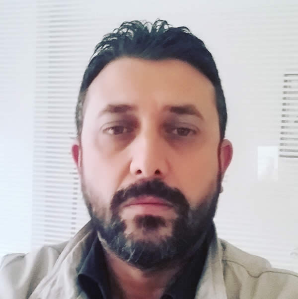 Şenol Komaç