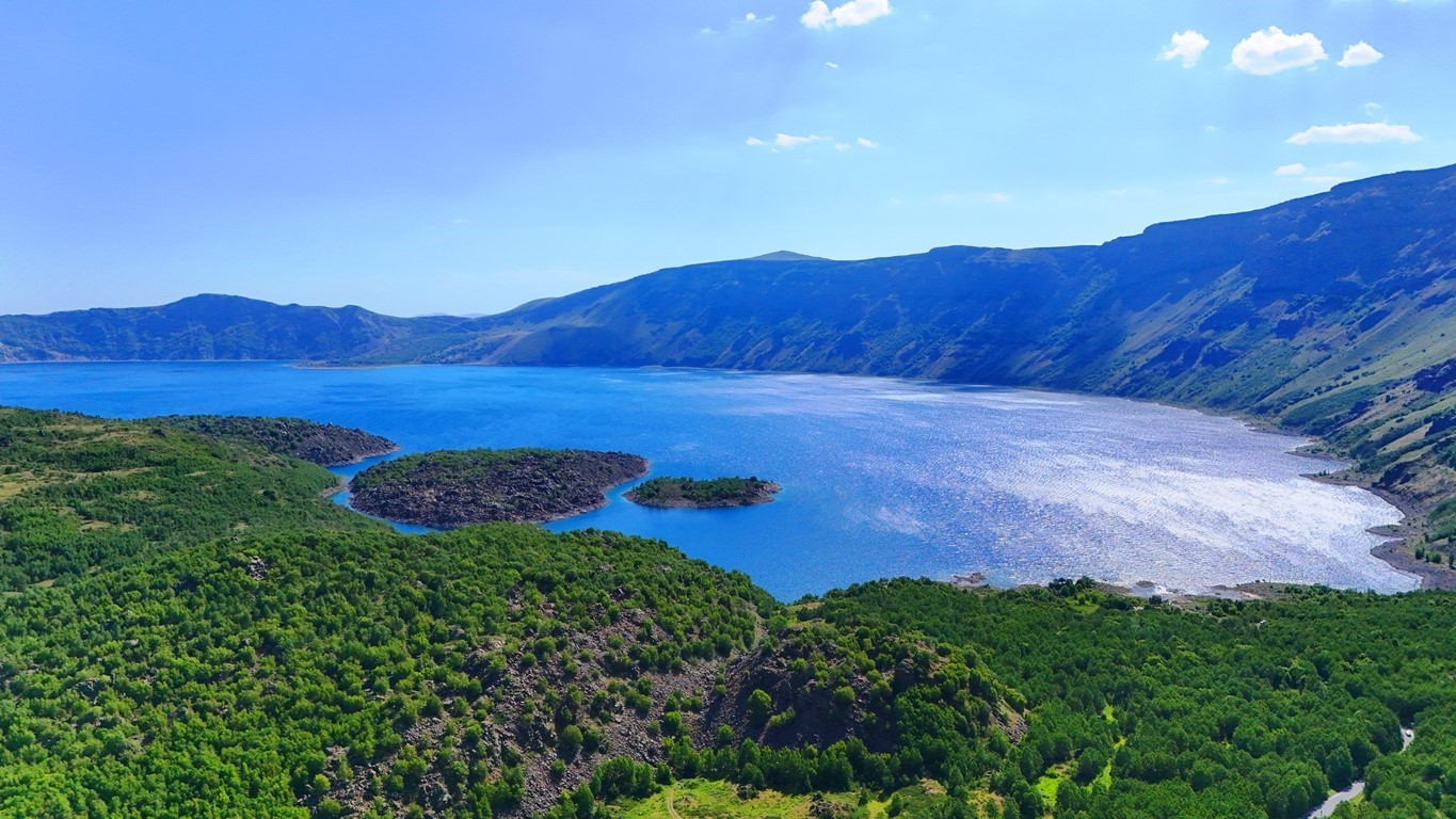 Nemrut Kalderası’nda sıkı denetim başladı: Ziyaretçilere önemli uyarılar

