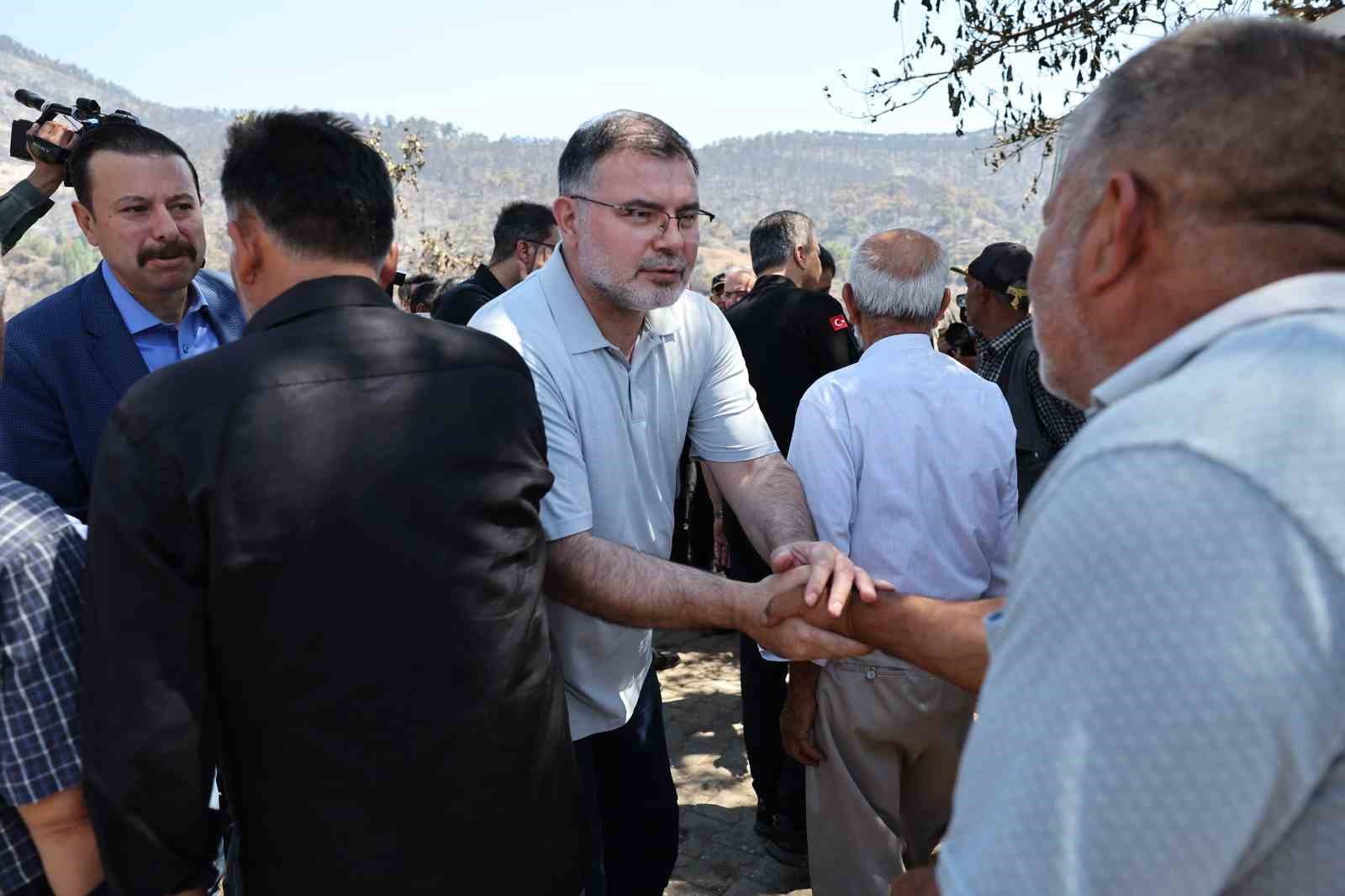 AK Parti’li Saygılı: "Cumhurbaşkanımız İzmir’i anbean takip ediyor, kimse mağdur edilmeyecek"
