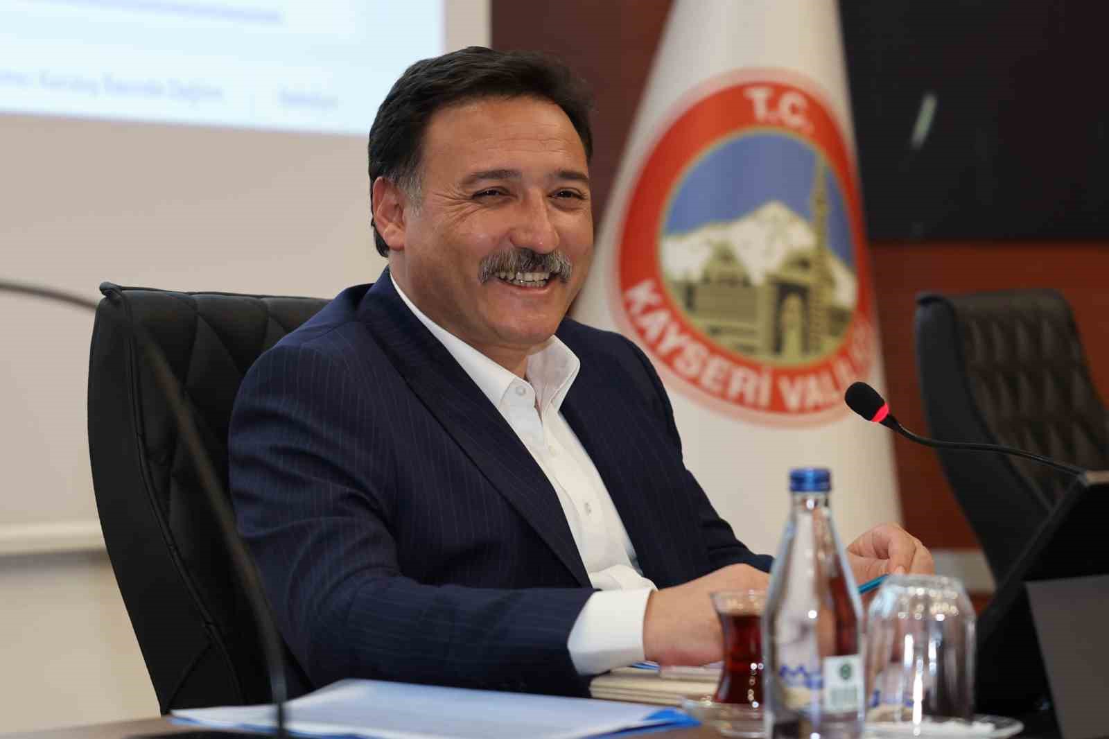 Vali Çiçek: "Tek gencimizi dahi kaybetmeye tahammülümüz yok"
