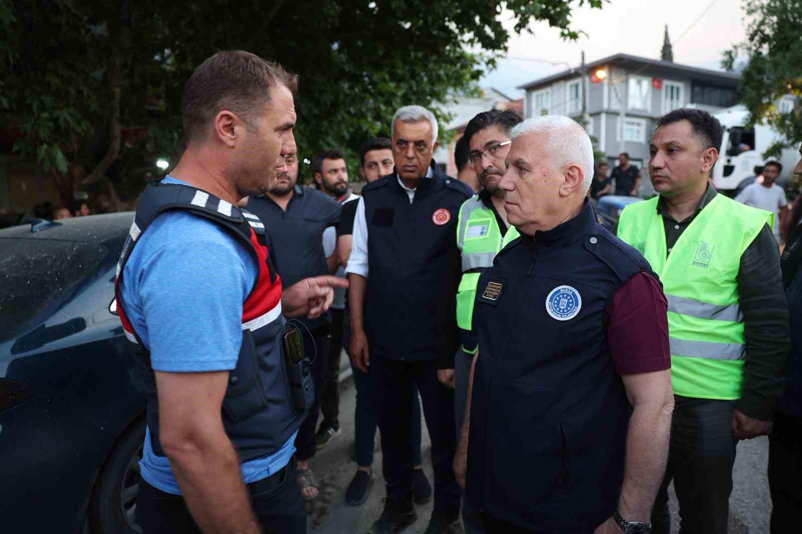 Başkan Bozbey’den yangın bölgesine ziyaret
