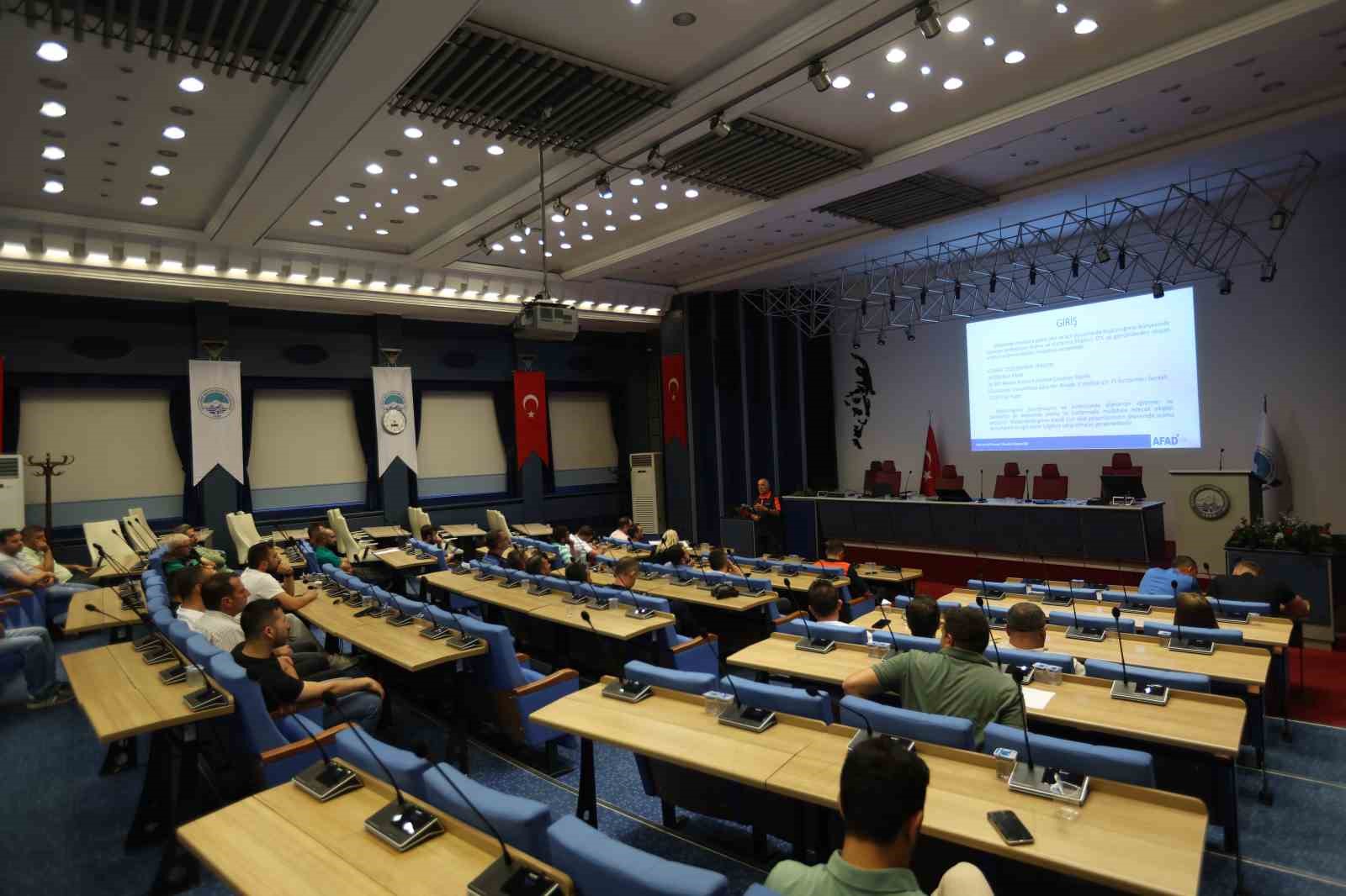 AFAD tarafından belediye personeline eğitim verildi
