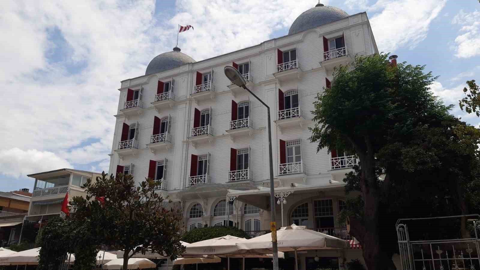 Büyükada’nın Tarihi Oteli Splendid Palas tehdit iddiasıyla gündemde
