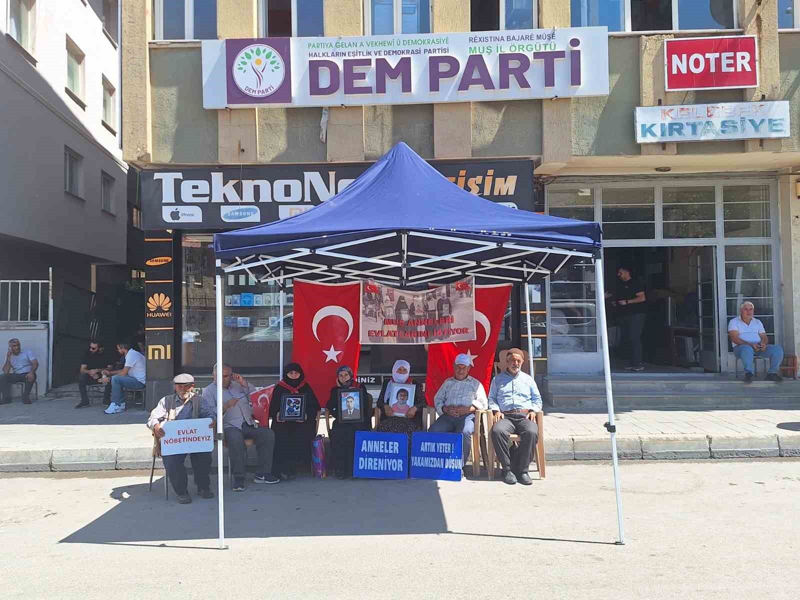 Evlat nöbetinde umutlar "Terörsüz Türkiye" ile arttı
