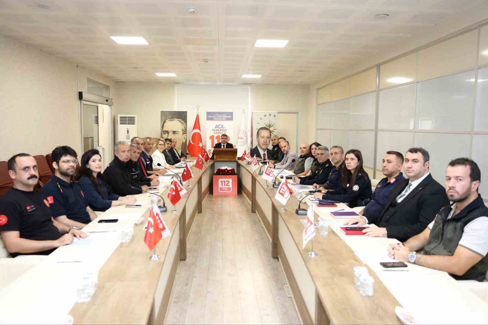 Acil çağrı hizmetleri masaya yatırıldı
