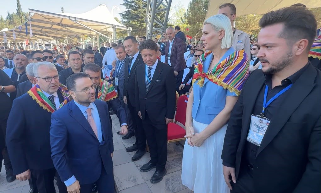 Adalet Bakanı Akın Gürlek Söğüt şenlikleri için ilçeye geldi
