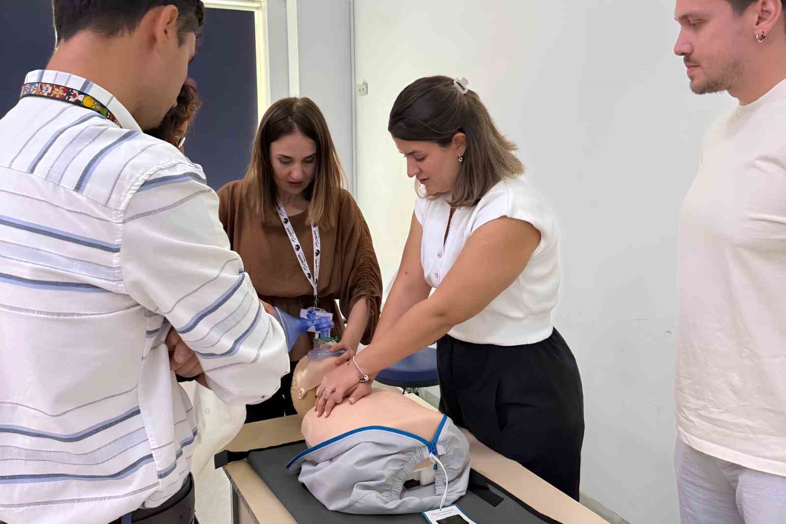 ADÜ’de çocuk acil durumları için kritik eğitim
