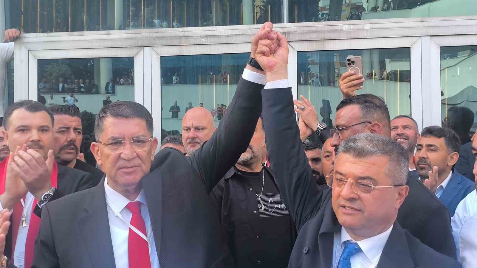 AESOB’ta Adlıhan Dere güven tazeledi
