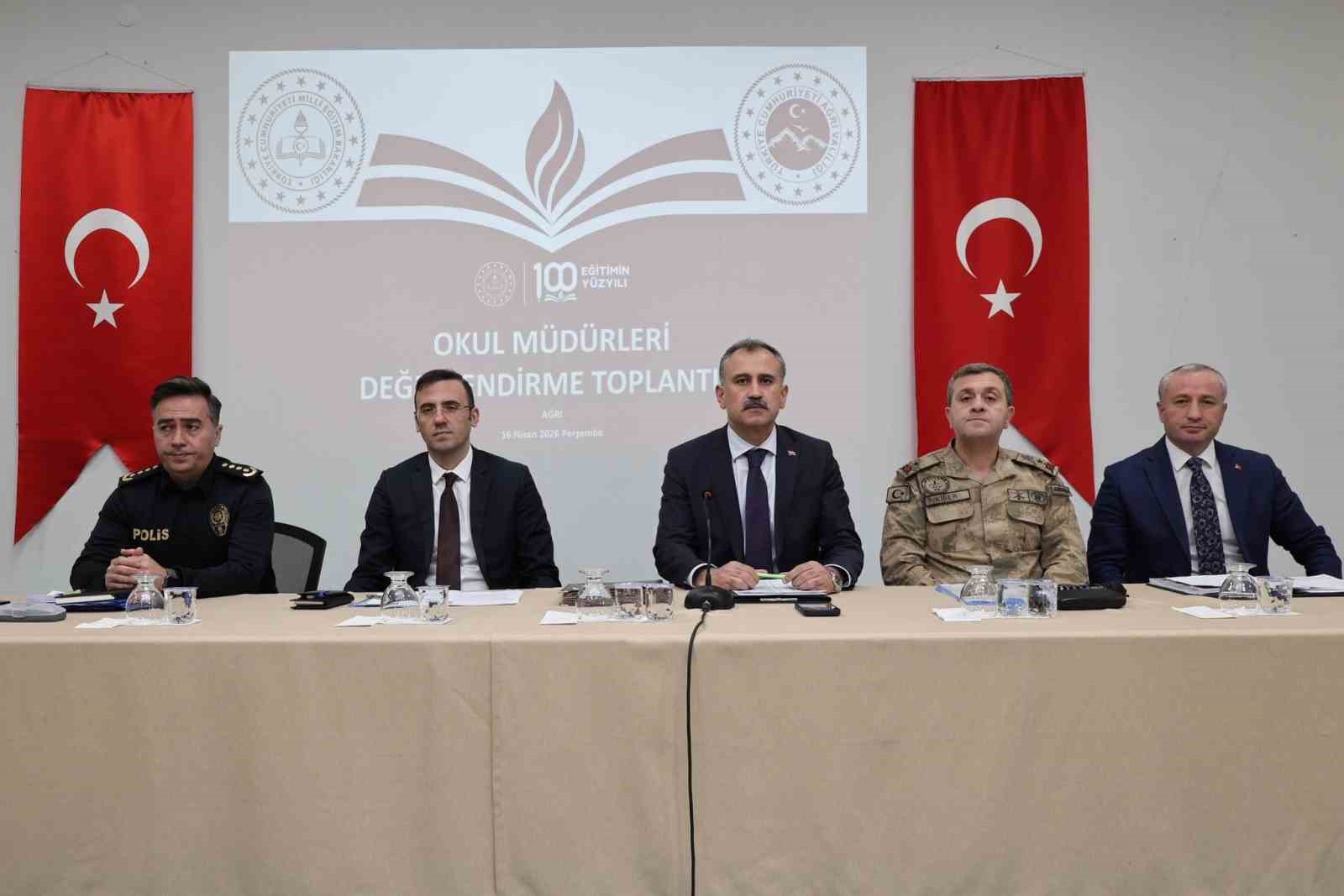 Ağrı’da okul ve yurt güvenliği toplantısı yapıldı
