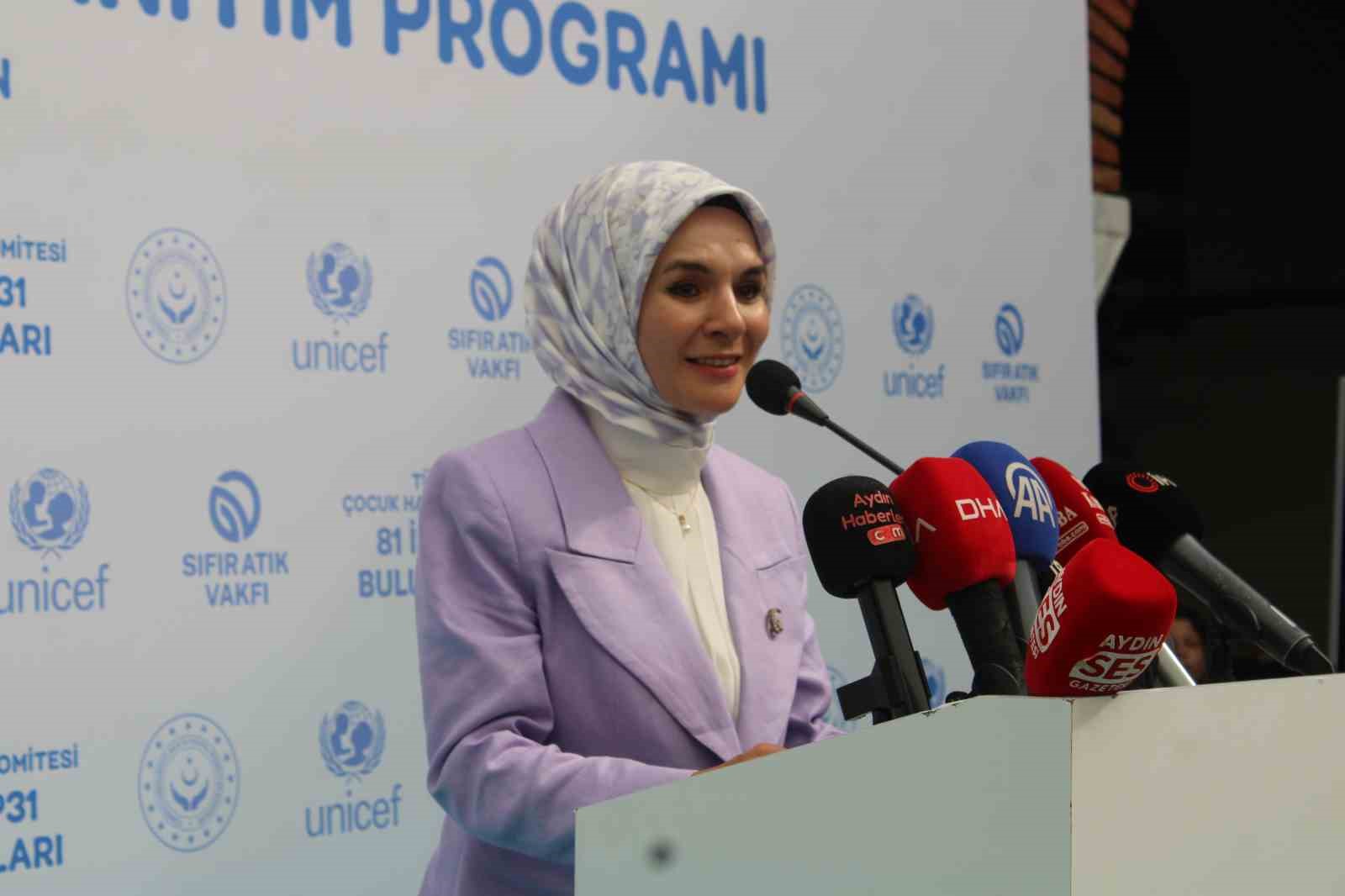 Aile ve Sosyal Hizmetler Bakanı Göktaş: "İklim değişikliğinin yükünü en fazla çocuklarımız taşıyor"
