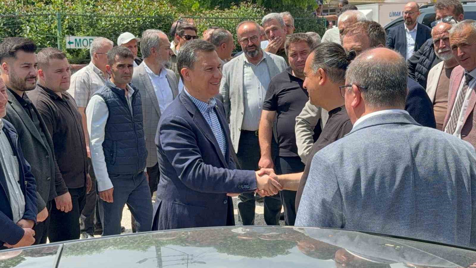 AK Parti MKYK Üyesi Fatih Şahin, Kocayayla’da geleneksel köy hayrına katıldı
