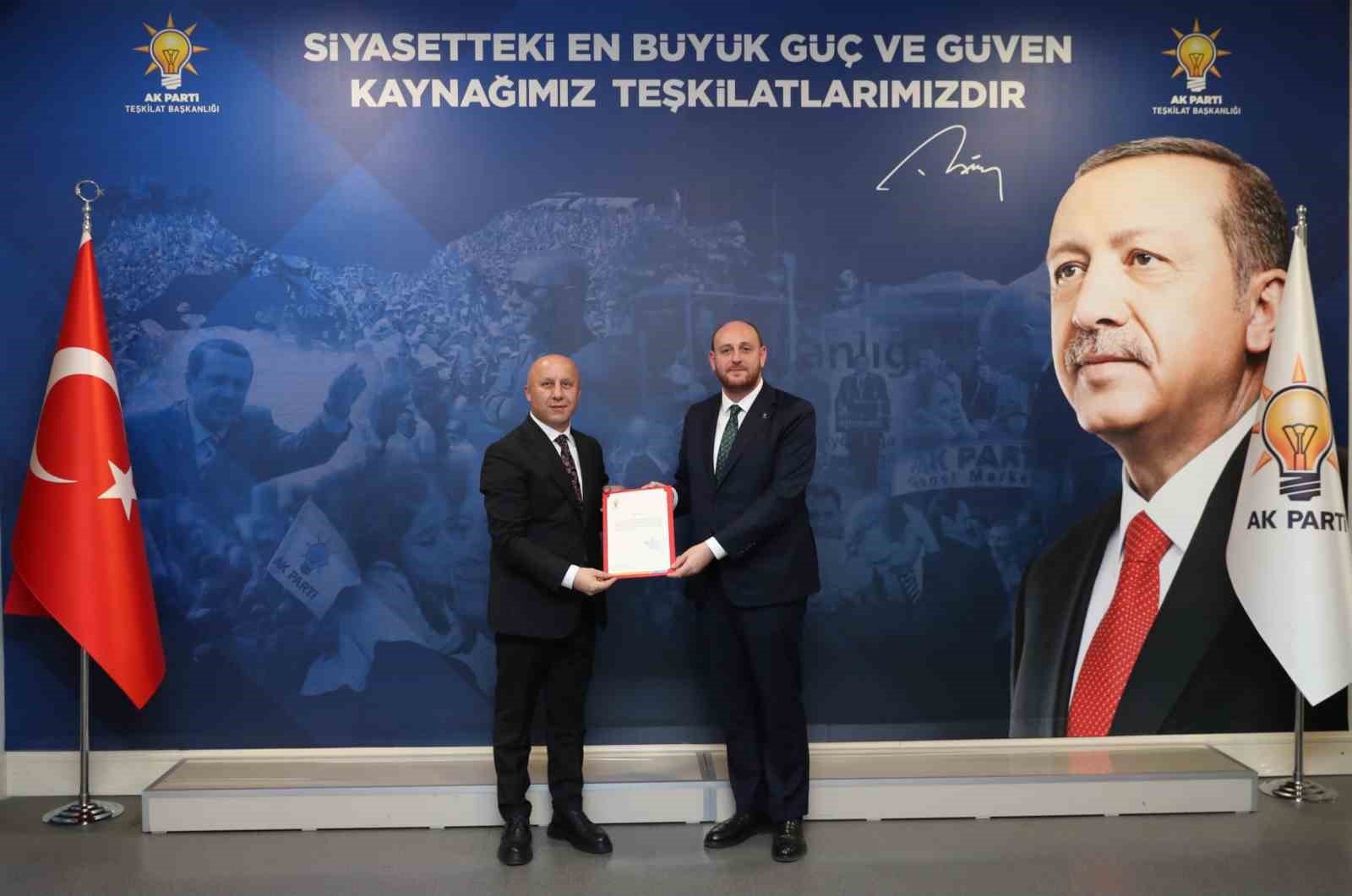 AK Parti Terme İlçe Başkanlığı’nda bayrak değişimi: Başkan Mümin Osman Ertan oldu
