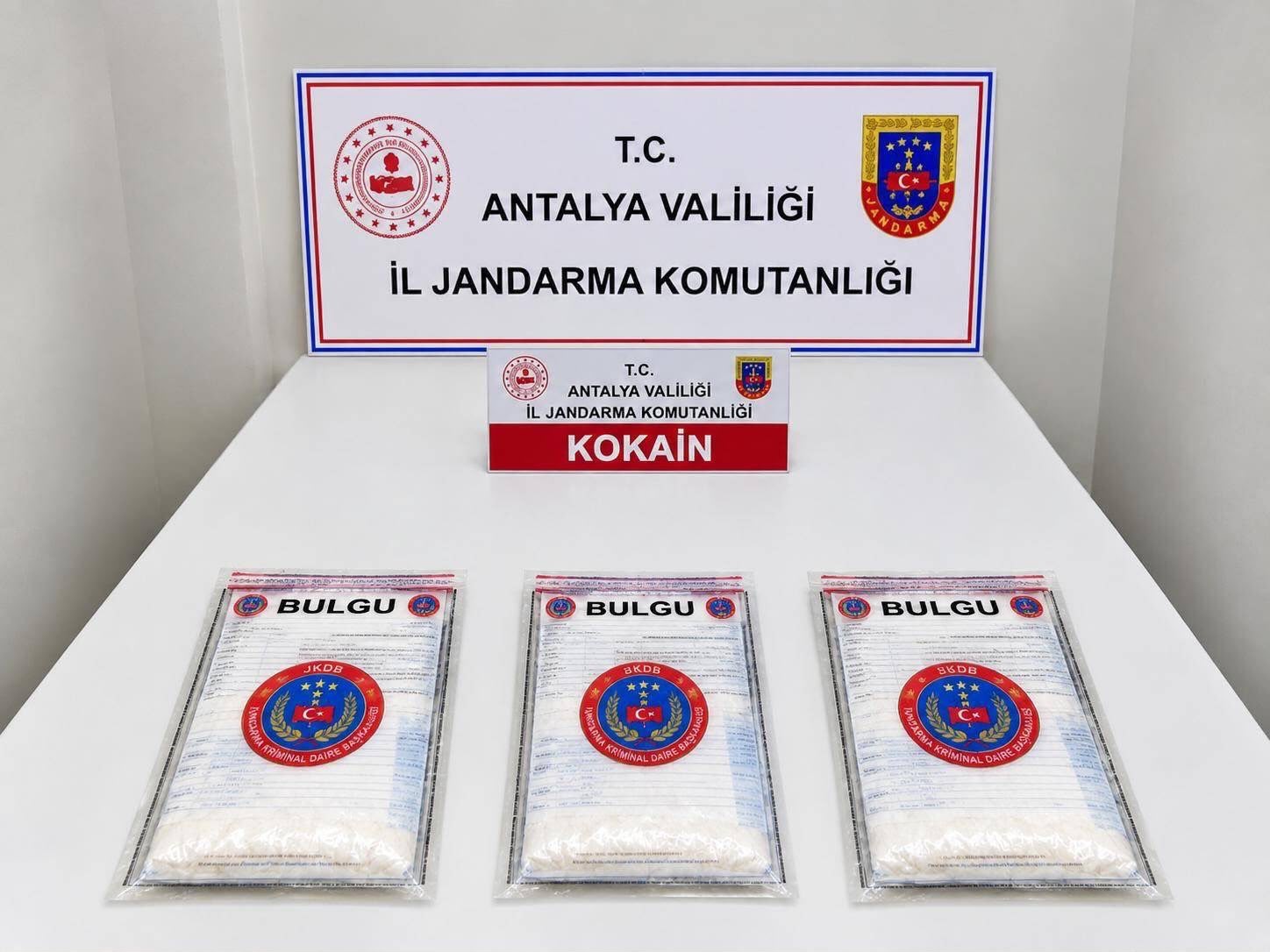 Aksu’da 2 kilo 750 gram kokain ele geçirildi
