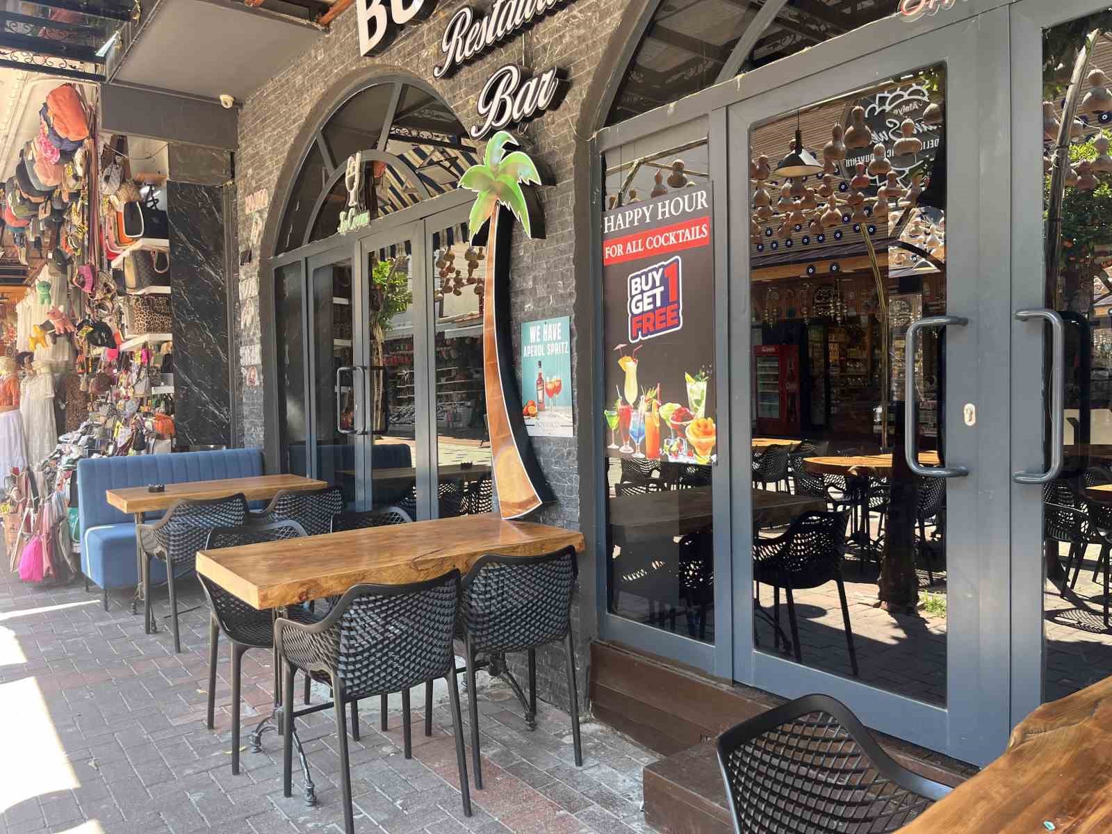Alanya’da tartışma kanlı bitti: 1 yaralı
