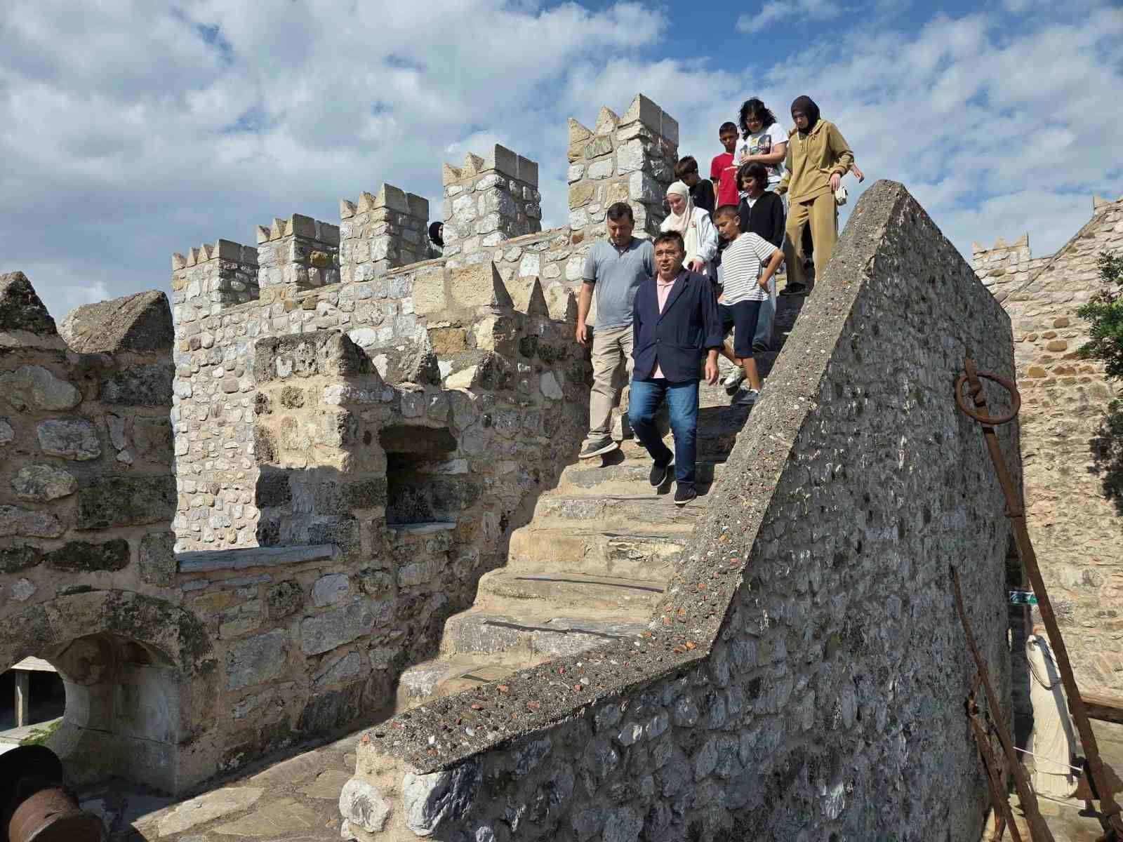 Alanyalı öğrenciler Marmaris’in tarihini keşfetti
