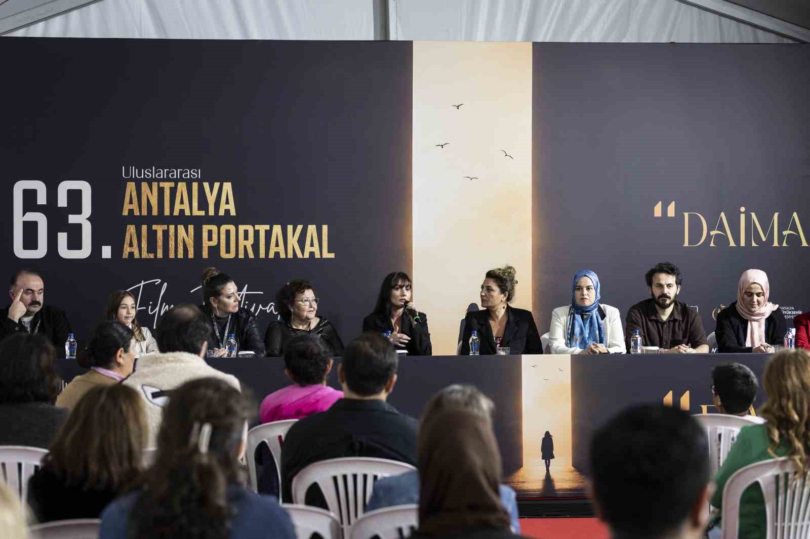 Altın Portakal’da iki film daha seyirciyle buluştu

