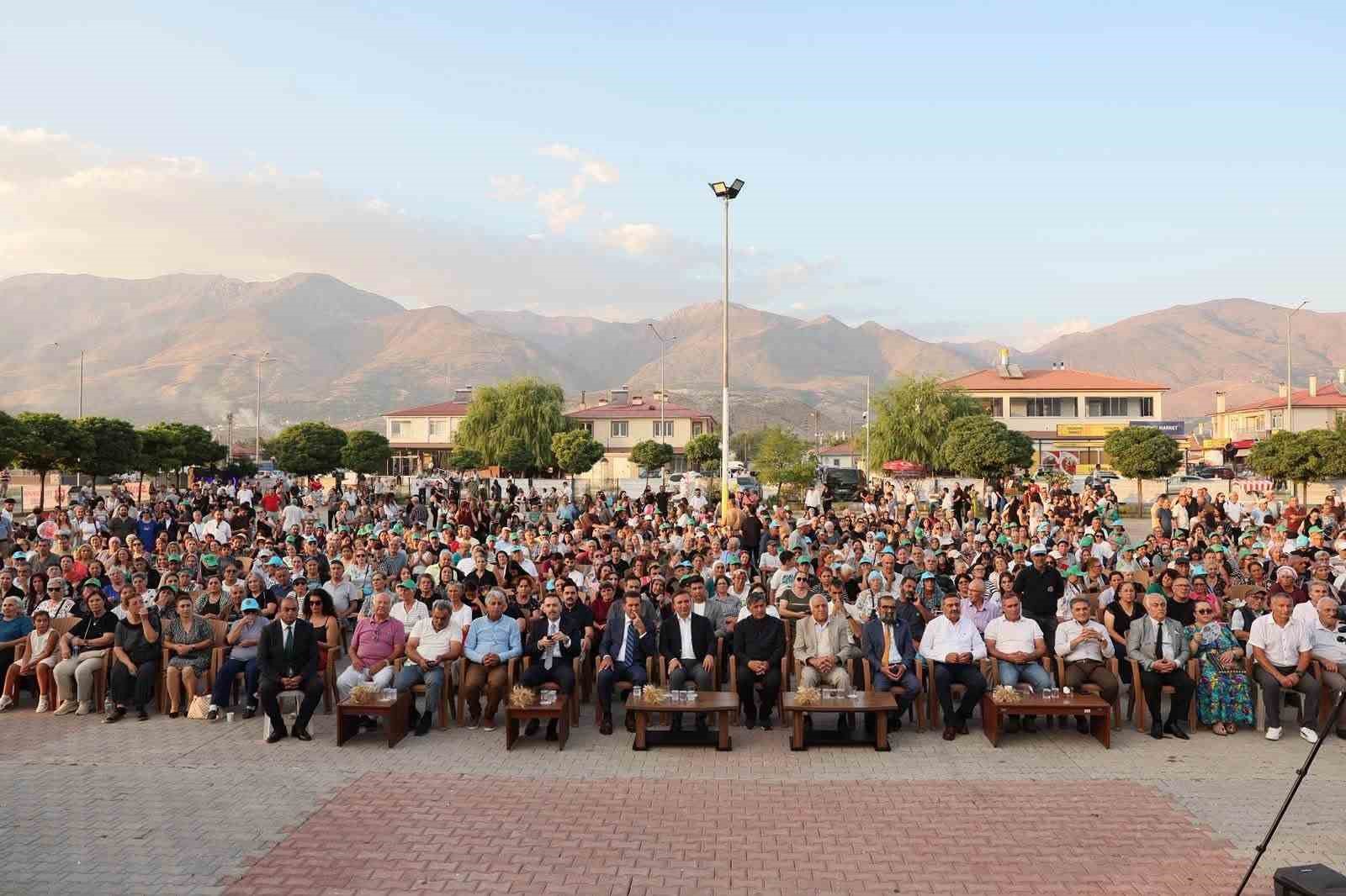Altınbaşak’ta 2. Başak Festivali düzenlendi
