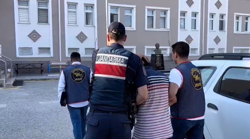 Ankara’da 13 yıl 4 ay kesinleşmiş hapis cezası bulunan FETÖ hükümlüsü yakalandı
