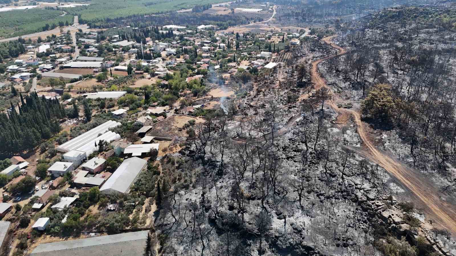 Antalya Aksu’daki orman yangını 4’üncü günde kontrol altına alındı

