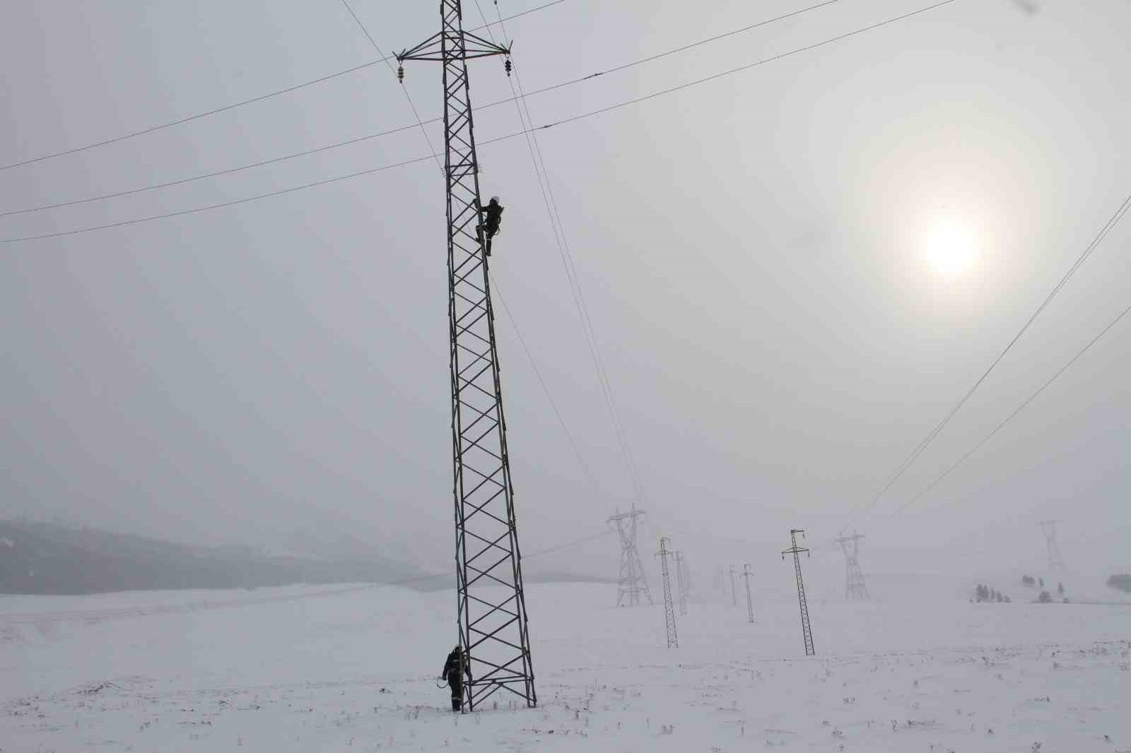 Aras Elektrik; "Bayram boyunca kesintisiz enerji için sahadayız"
