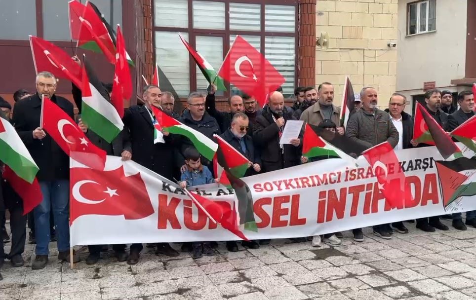 Ardahan’da İsrail’in Filistinli esirleri hedef alan "idam yasası" protesto edildi
