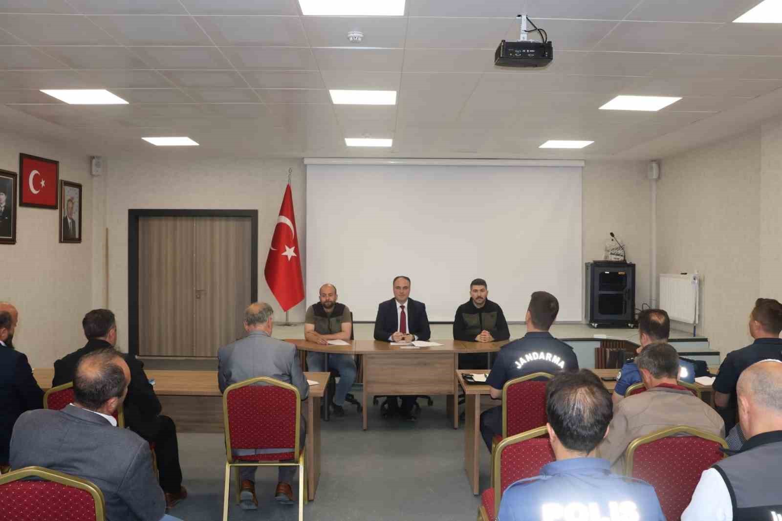 Aslanapa’da orman yangınlarıyla mücadele toplantısı
