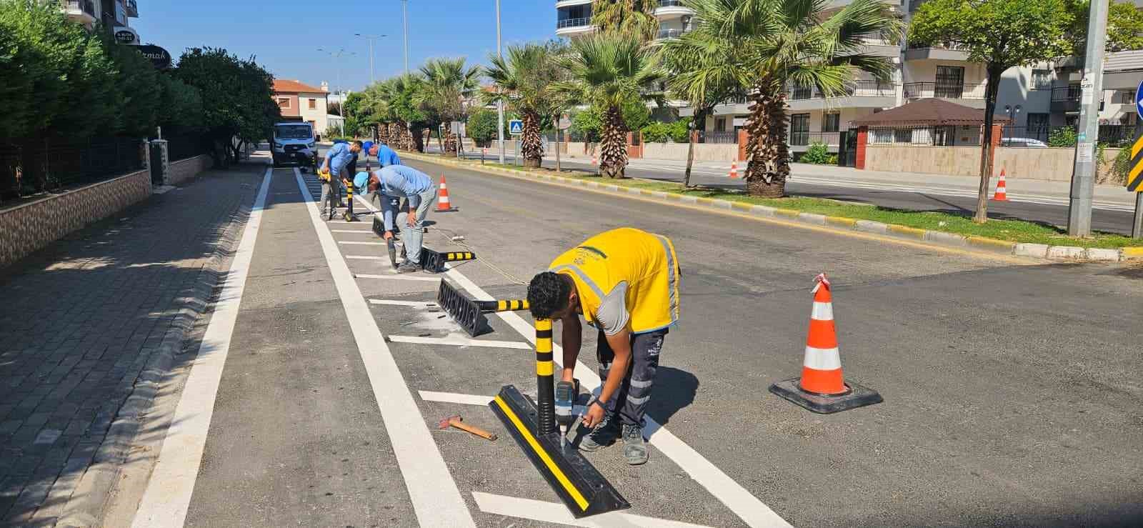 Aydın Büyükşehir, kent genelinde yol yapım ve yenileme çalışmalarını sürdürüyor
