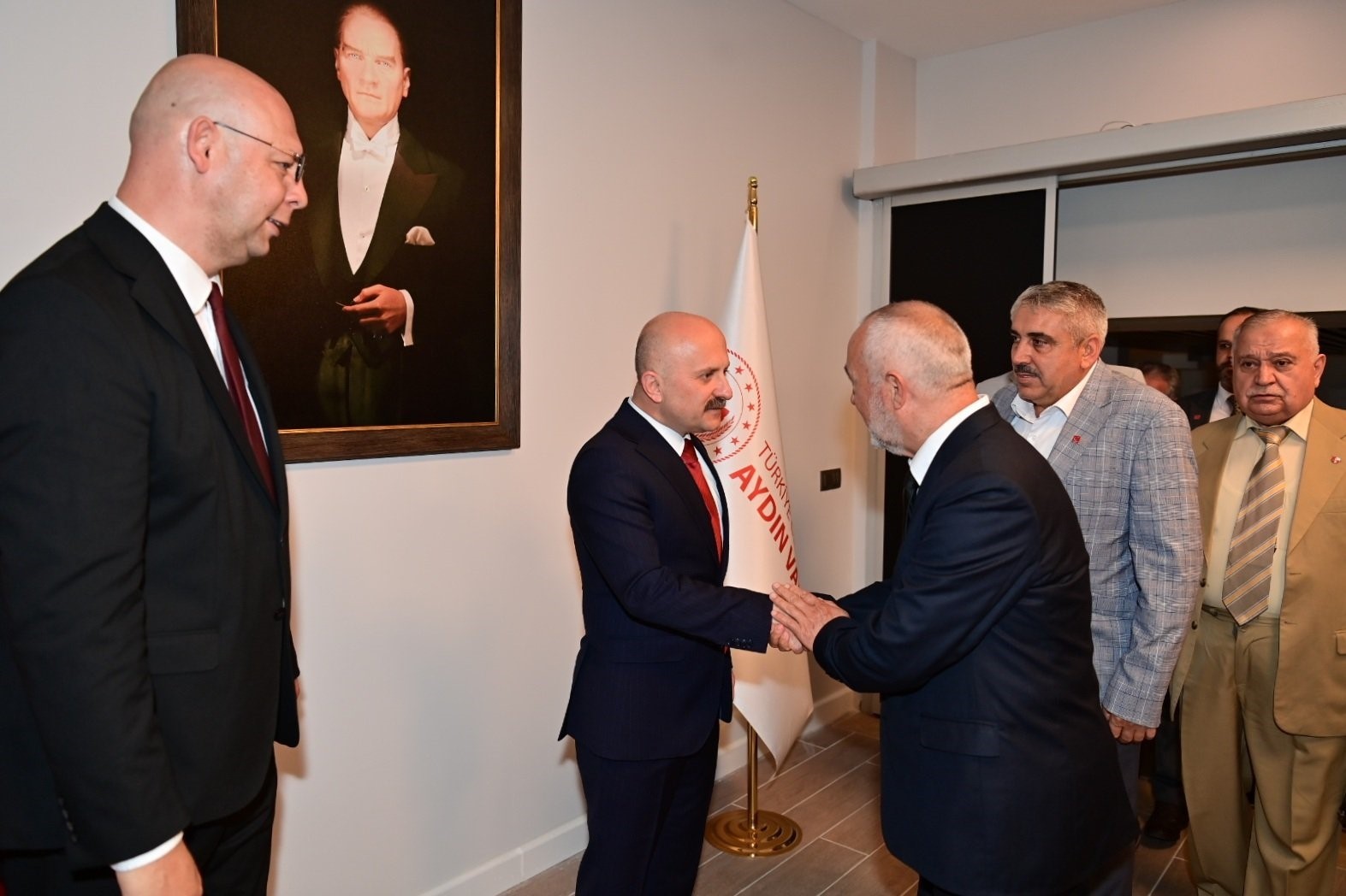 Aydın protokolü bayramlaştı

