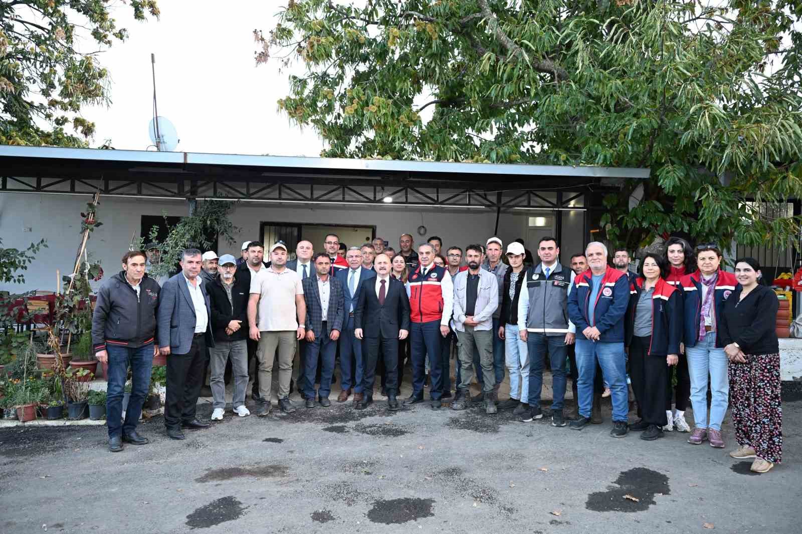 Aydın Valisi Varol, Sarıçam Mahallesi sakinleriyle buluştu
