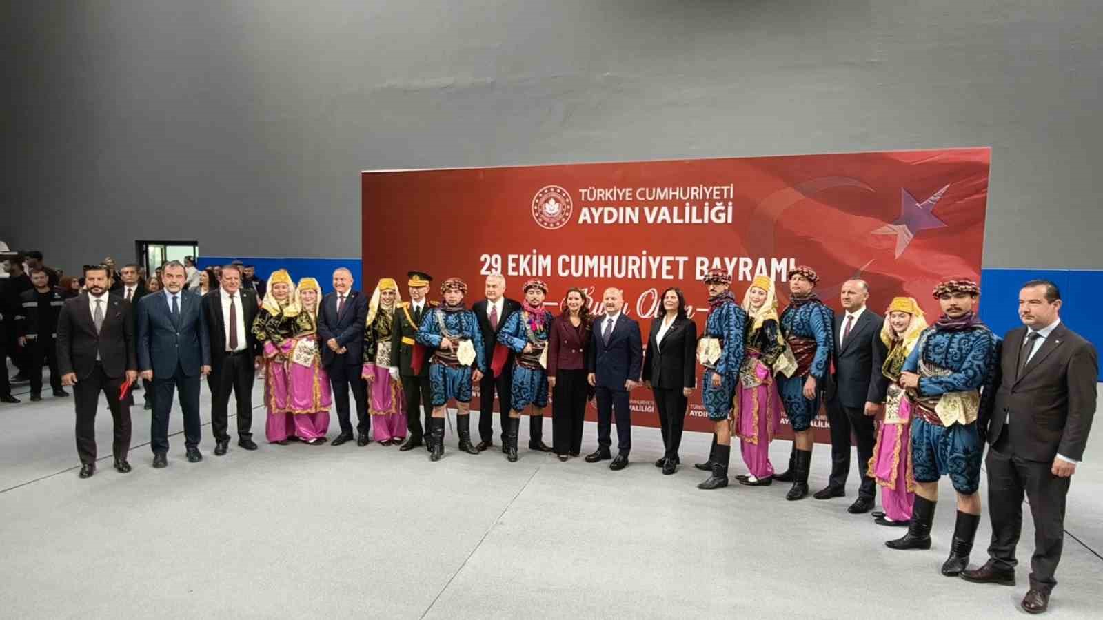 Aydın’da 29 Ekim törenle kutlandı
