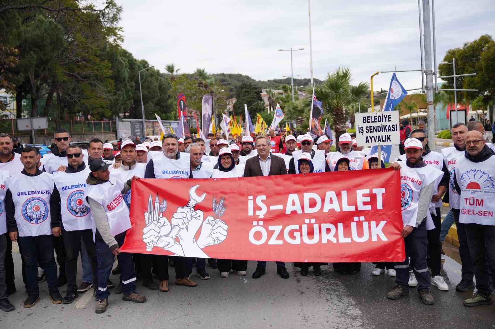 Ayvalık’ta 1 Mayıs coşkusu
