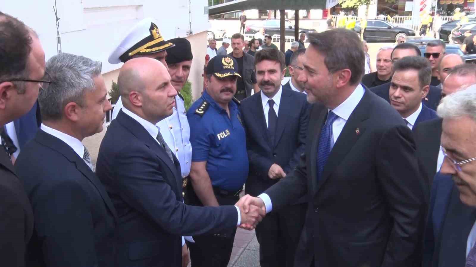 Bakan Bayraktar Bursa’da: İlk durak Valilik oldu
