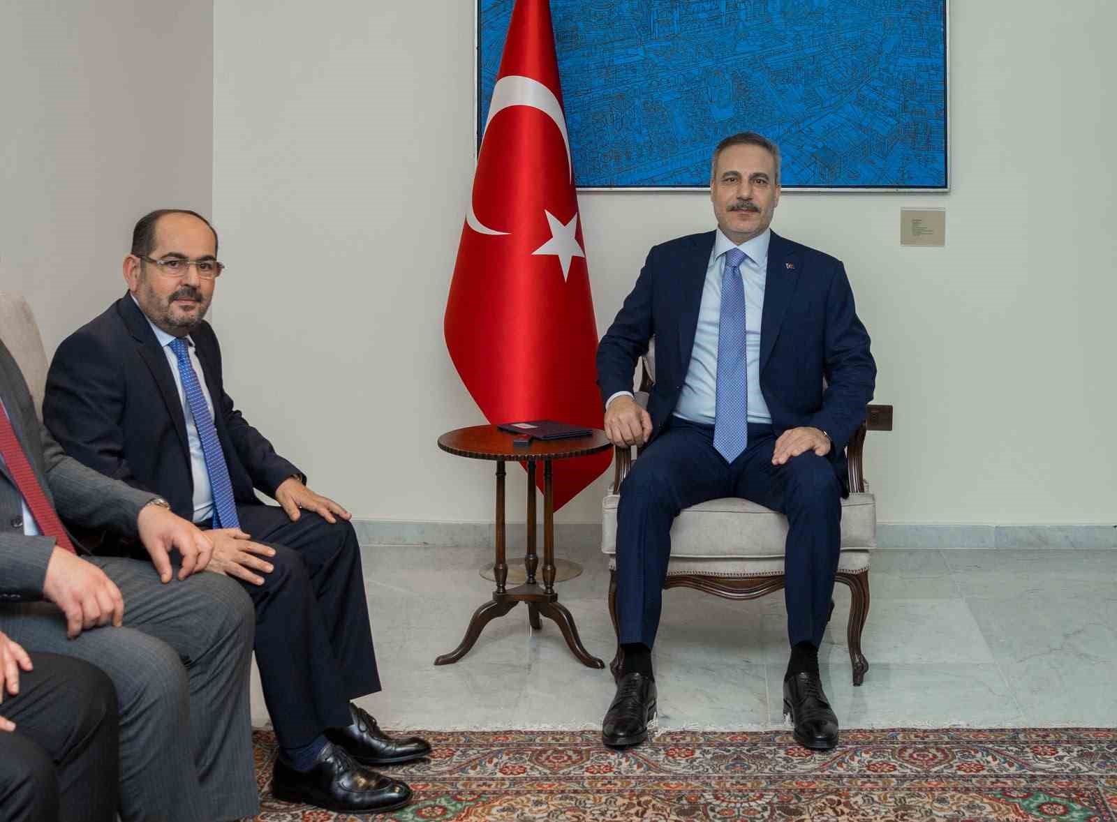 Bakan Fidan, Suriye Türkmen Meclisi Başkanı Mustafa ile görüştü
