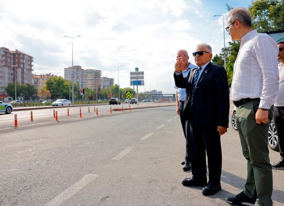 Başkan Büyükkılıç: "DSİ-Yeni Sanayi Alt Geçitleri ile ulaşım konforunu artırdık"
