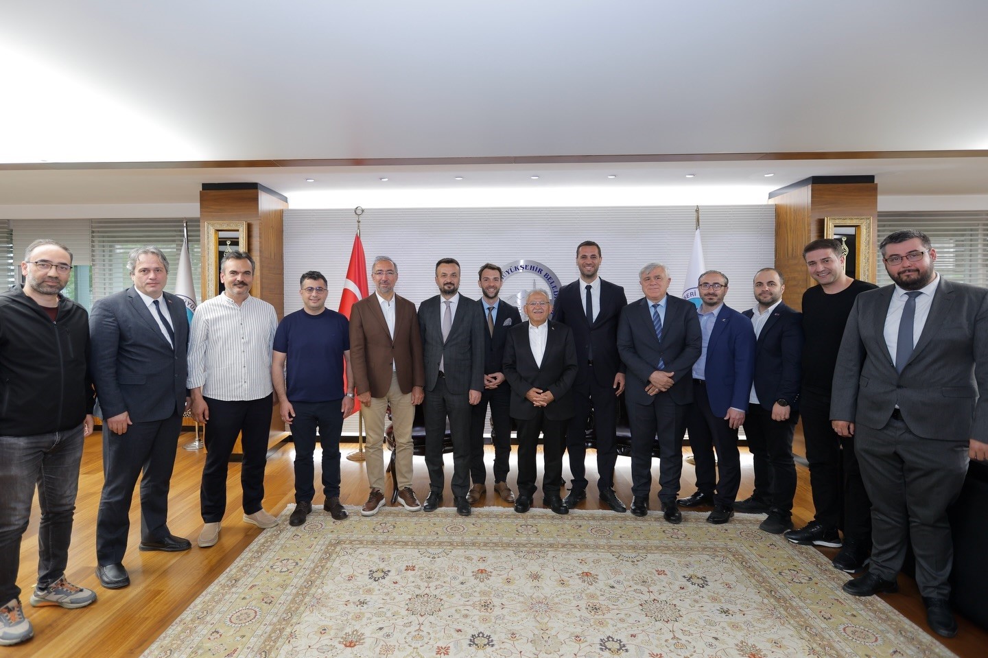 Başkan Büyükkılıç; Kayseri Turizm Ödülleri Komisyonu’nu ağırladı
