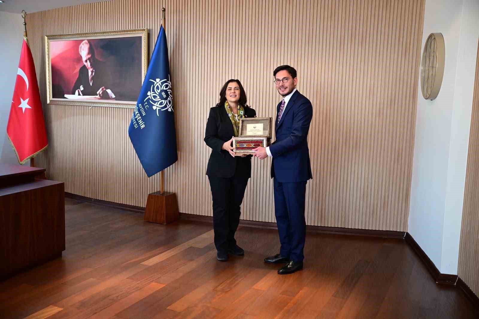 Başkan Çerçioğlu, Başkan Yazıcıoğlu’nu makamında ağırladı
