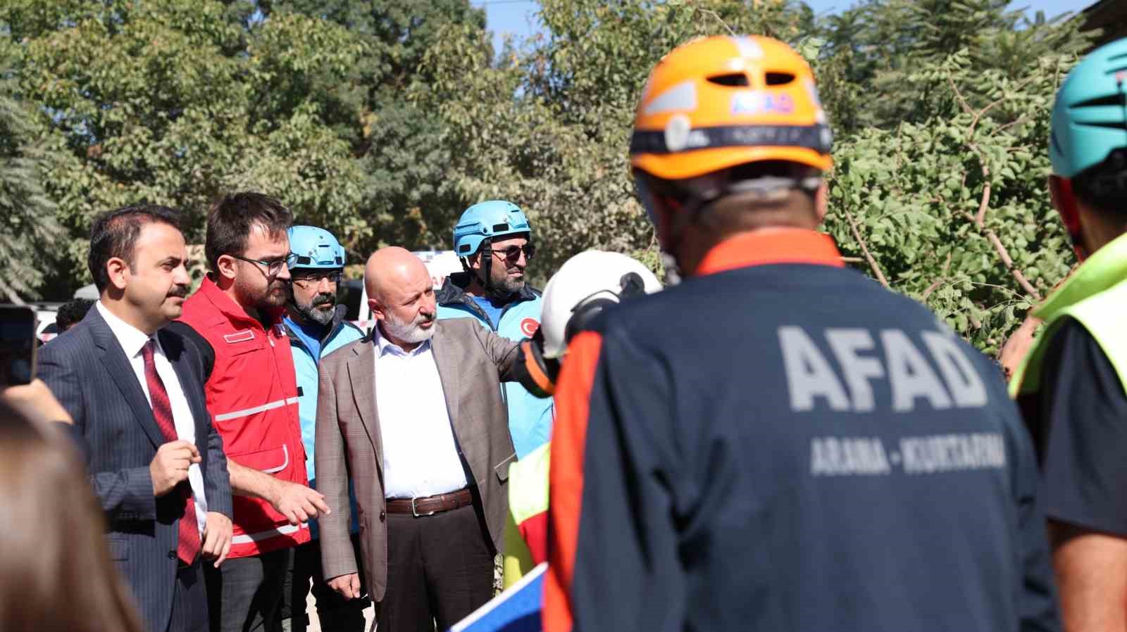 Başkan Çolakbayrakdar: "Kocasinan, farkındalığıyla da örnek oluyor"
