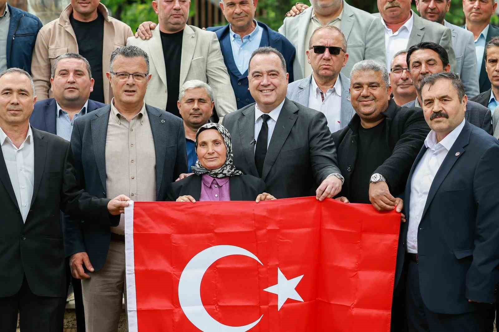 Başkan Dutlulu Alaşehir’de mahalle muhtarlarıyla buluştu

