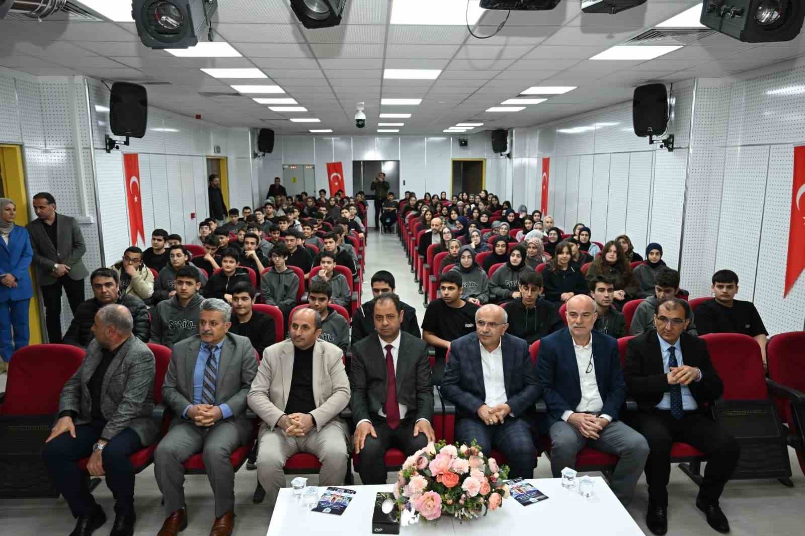 Başkan Er: "Malatya küllerinden doğdu"
