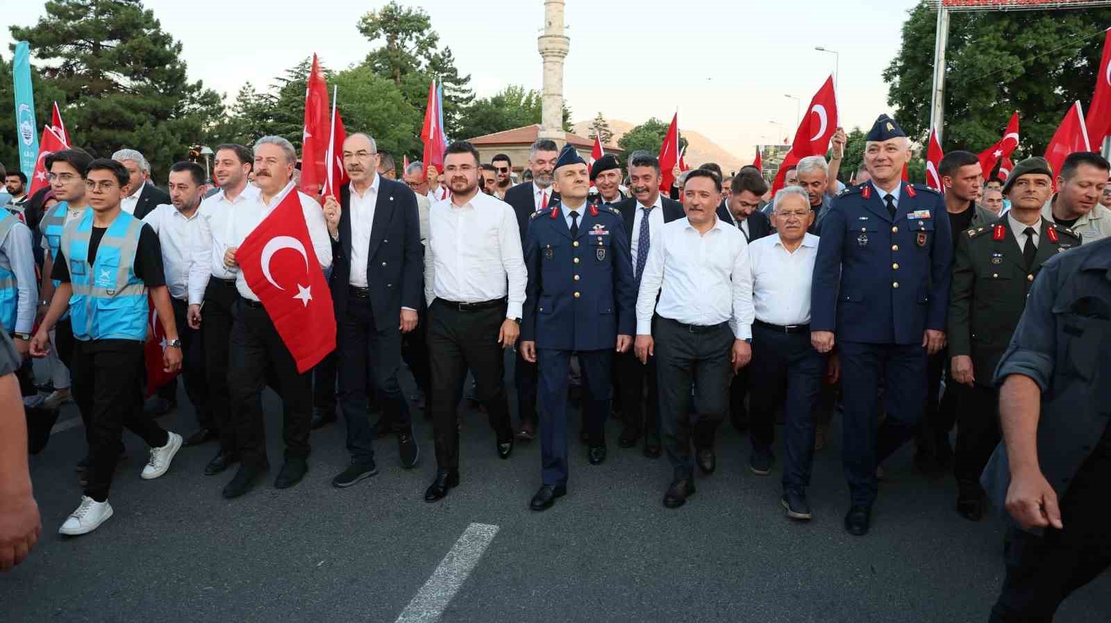 Başkan Gülsoy: "Milli iradeye sahip çıkmaya devam ediyoruz"
