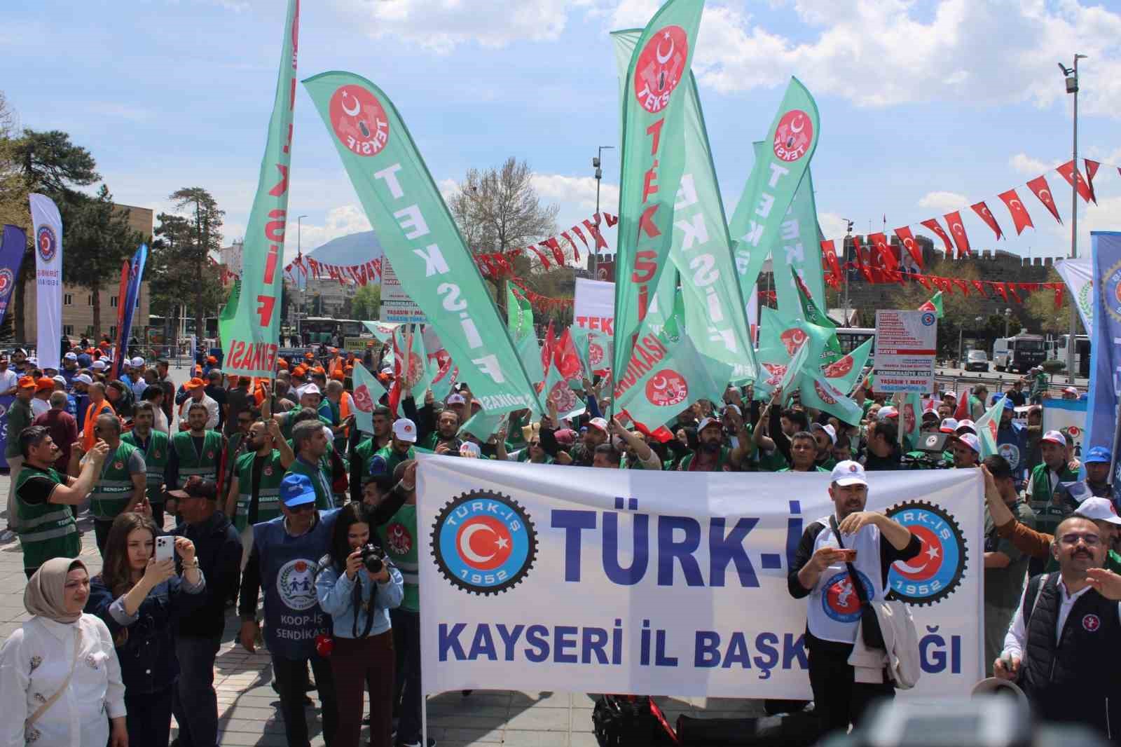 Başkan Güven: "Çalışanların özgürce, korkmadan hak arayabildiği bir çalışma hayatı güvence altına alınmalıdır"

