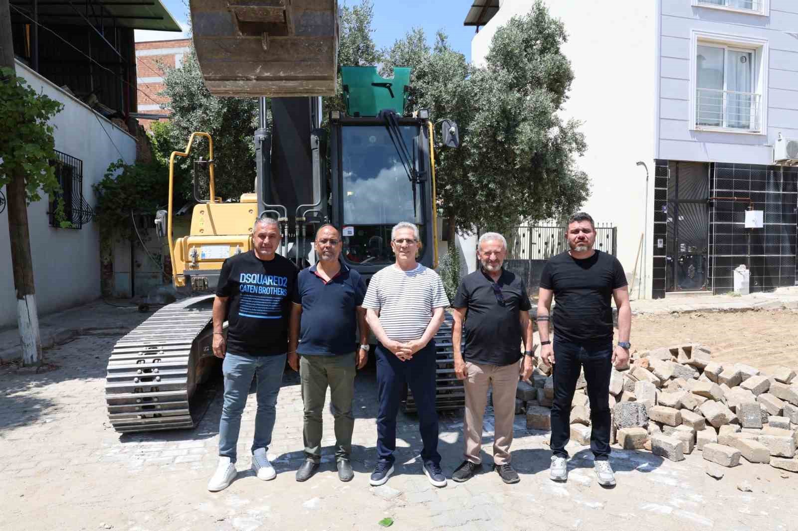 Başkan Tetik : "2026 yılında 40 futbol sahası büyüklüğünde yolu yenileyeceğiz"
