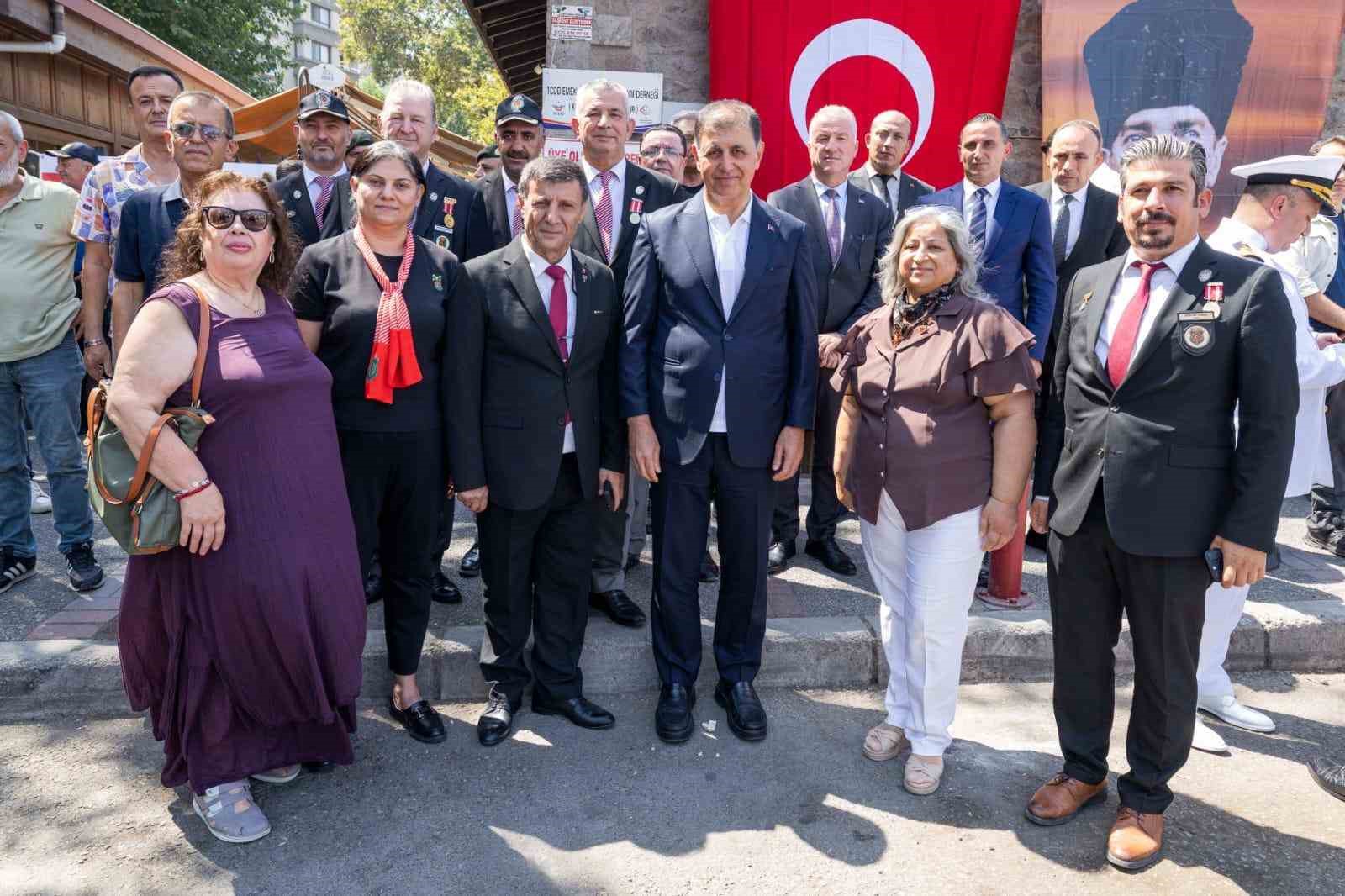 Başkan Tugay, şehit aileleri ve gazilerle buluştu

