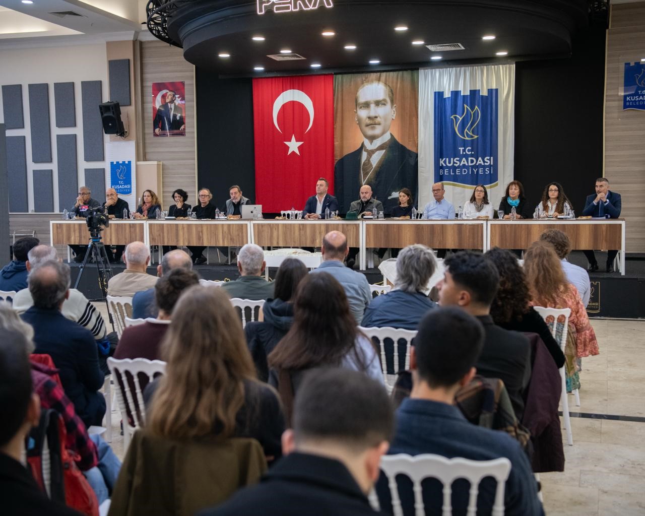 Başkan Vekili Demirtaş: "Kentimizin kimliğine ve doğasına çok yakışacak"
