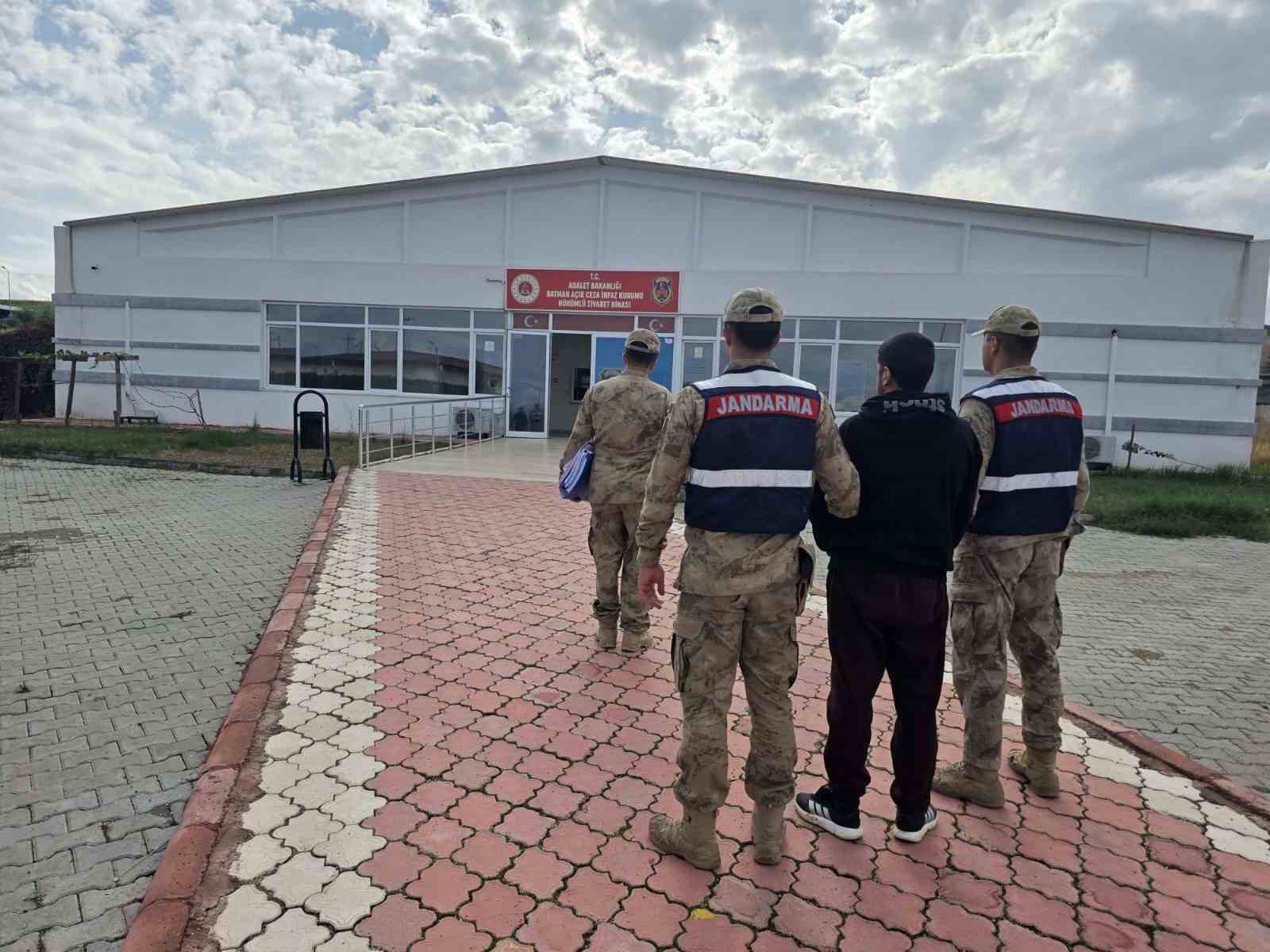 Batman’da 31 yıl hapis cezası bulunan firari yakalandı
