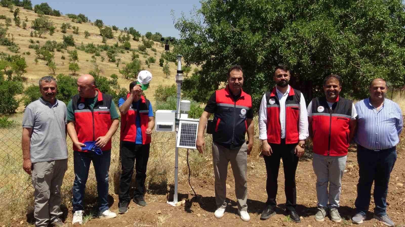 Batman’da bağ ve Antep fıstığı bahçelerine "tahmin ve erken uyarı sistemi" kuruldu
