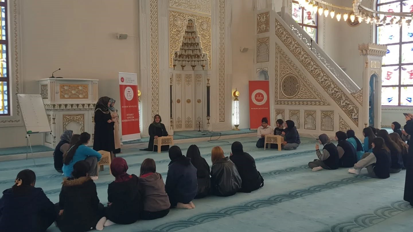 Bayburt’ta ÇEDES yıl sonu şenliği düzenlendi
