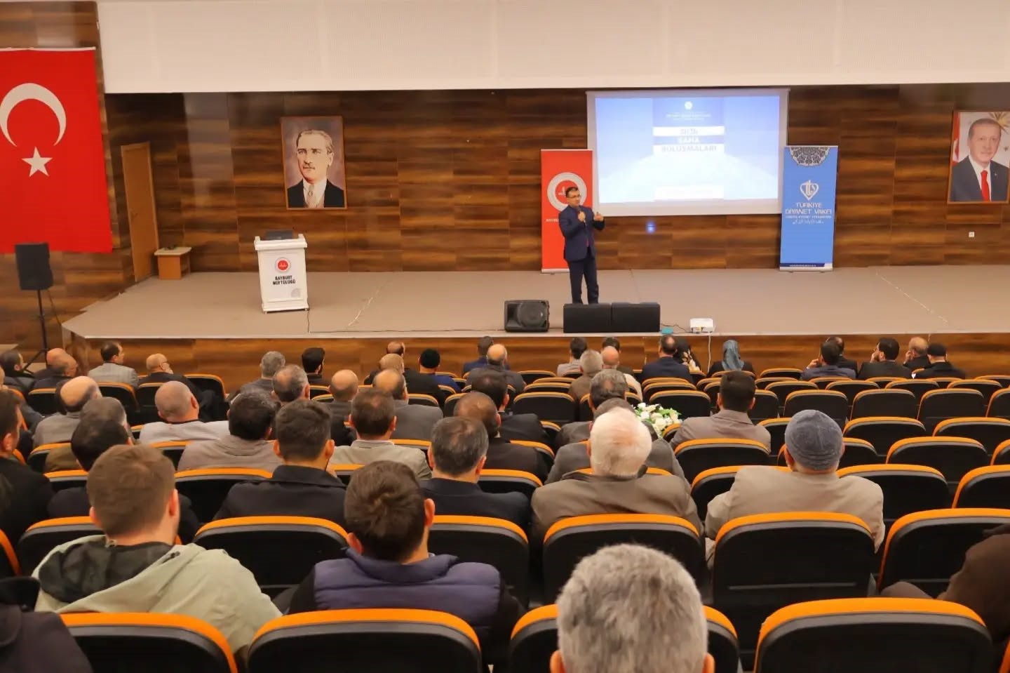Bayburt’ta din görevlilerine yönelik istişare ve gelişim programı düzenlendi
