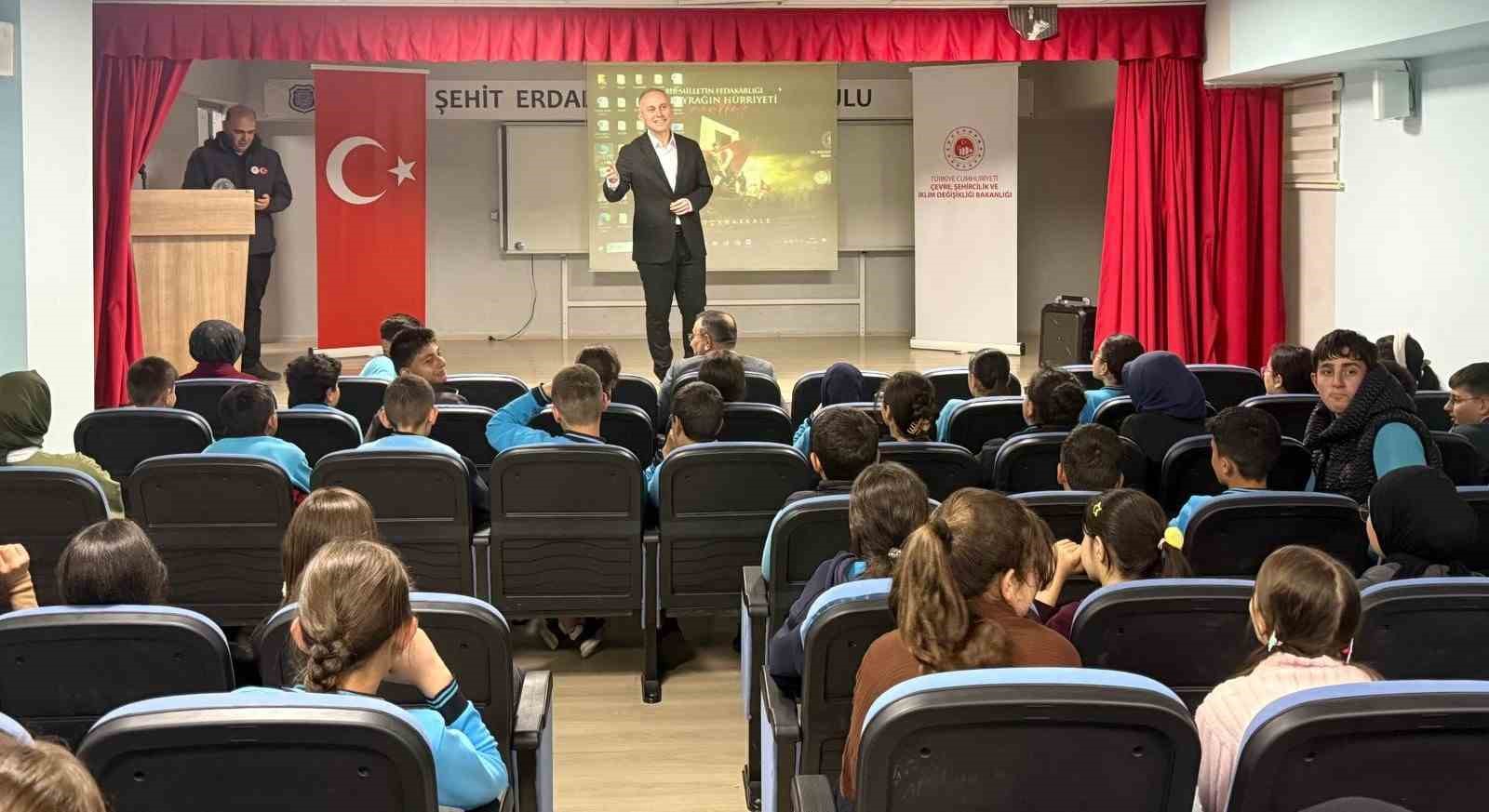 Bayburt’ta öğrencilere sıfır atık ve çevre bilinci anlatıldı
