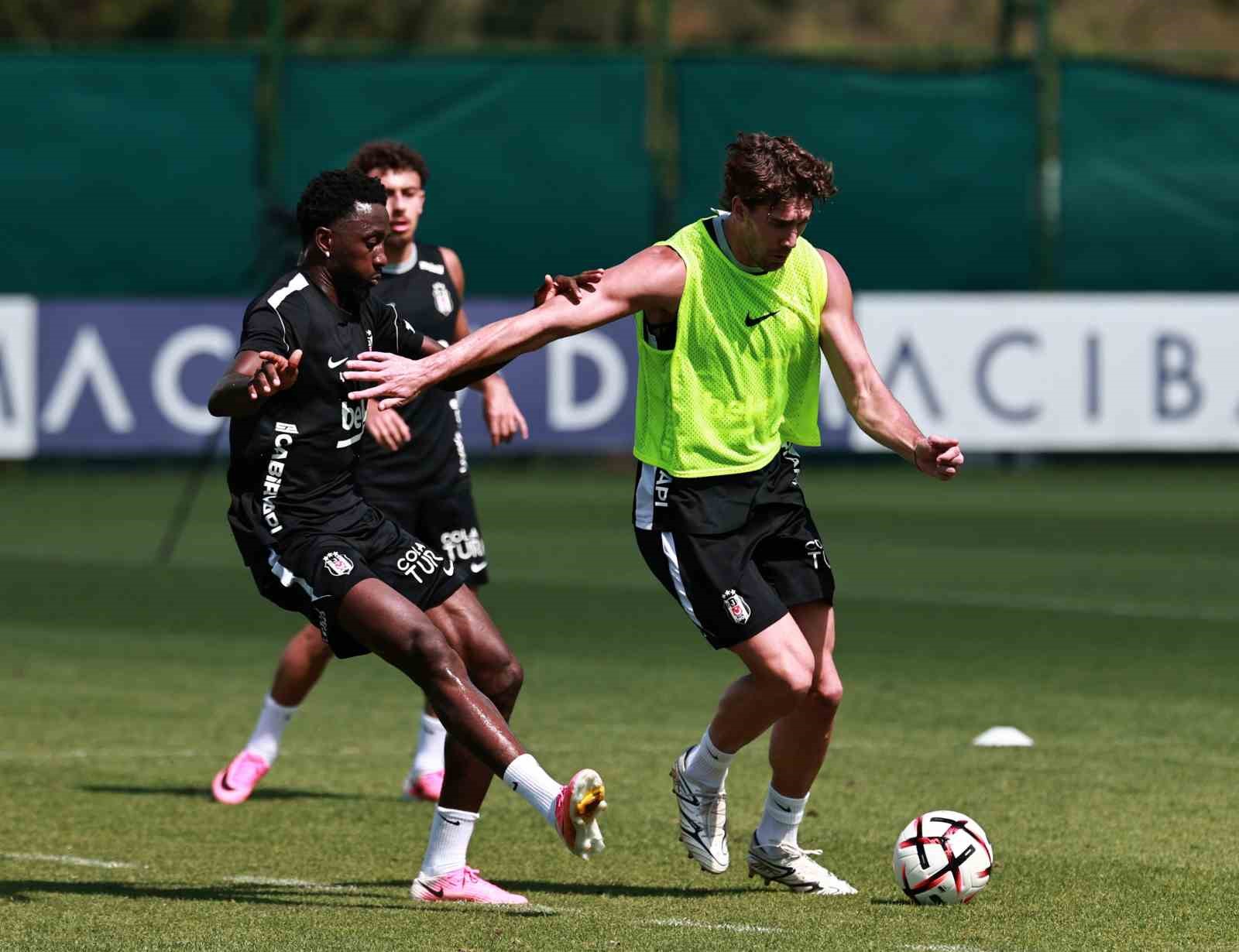Beşiktaş, Marsilya maçı hazırlıklarına başladı
